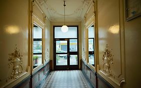 Hotel Pension Bernstein Am Kurfuerstendamm